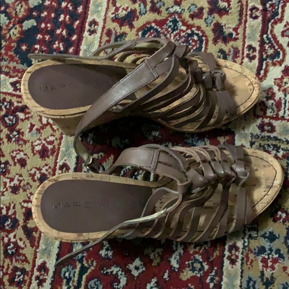 MARC FISHER Dark Brown Leather 61/2M - Picture 2 of 5